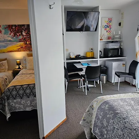 Albert Number 6 Whitianga Exterior photo