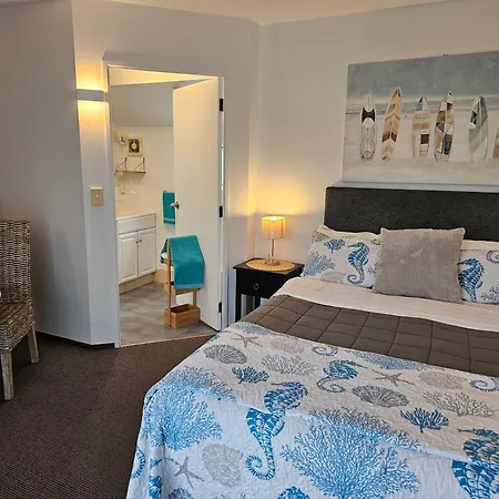 Albert Number 6 Whitianga Room photo
