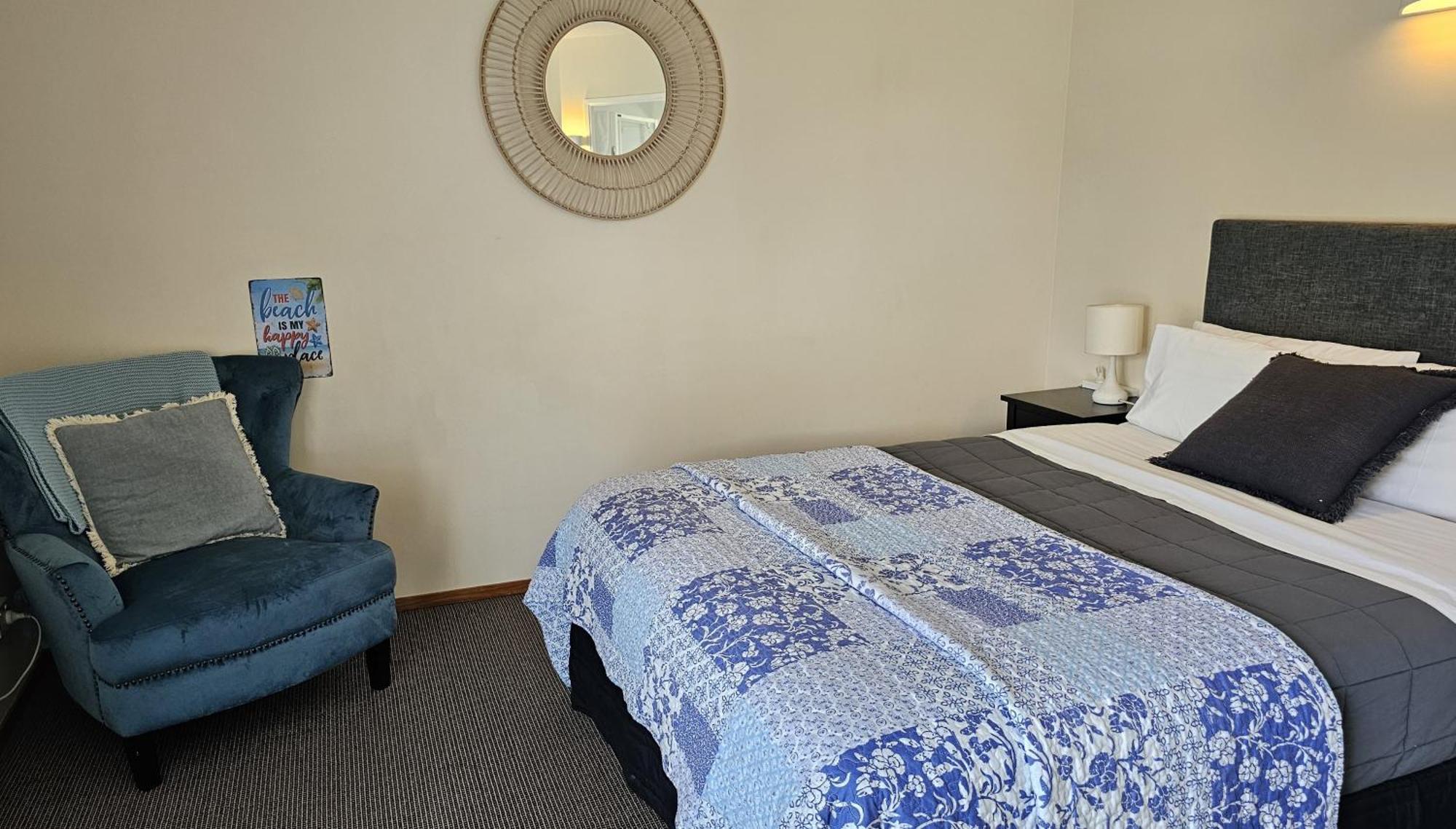 Number 6 Motel 3*