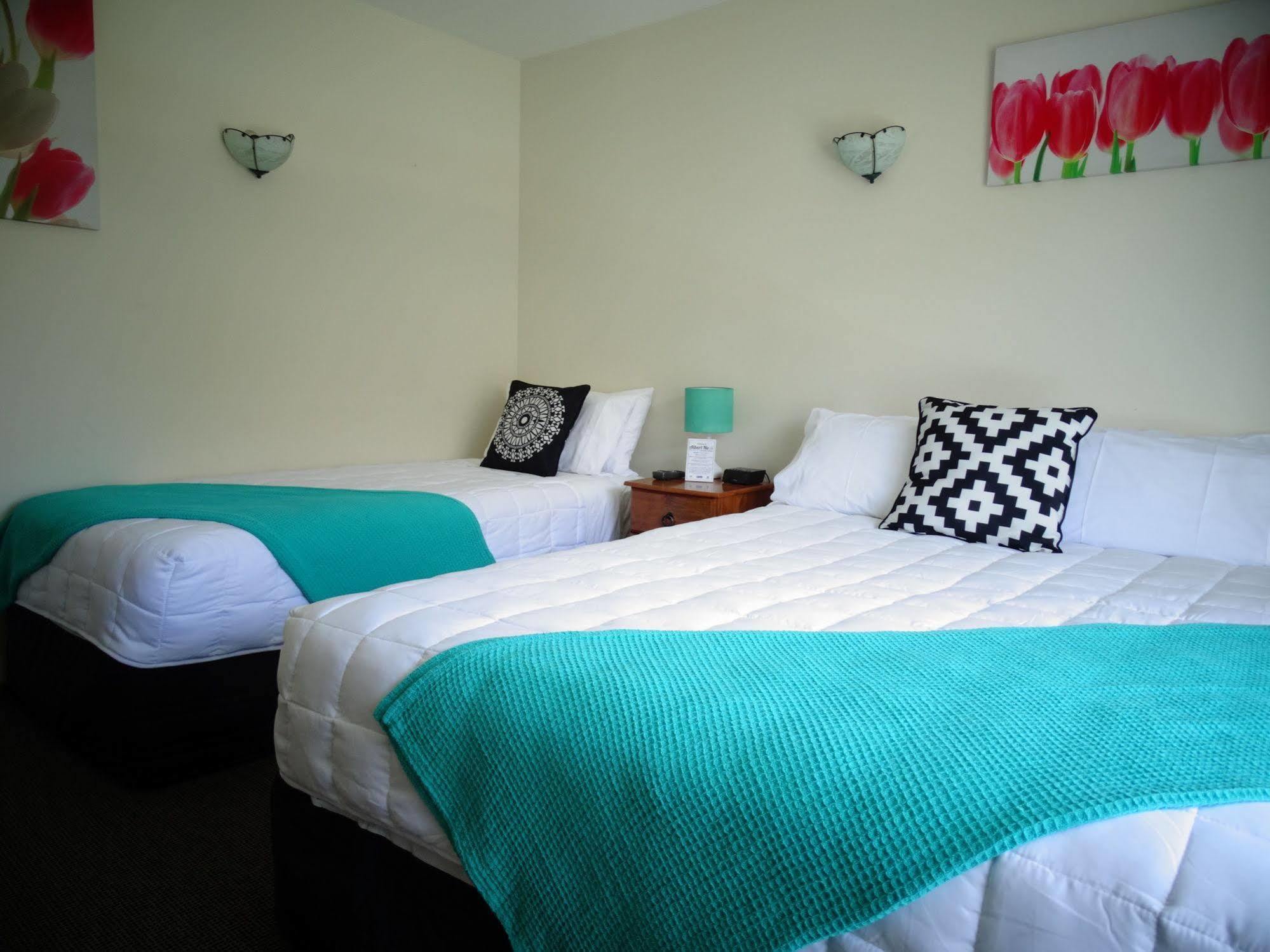 Number 6 Motel Whitianga